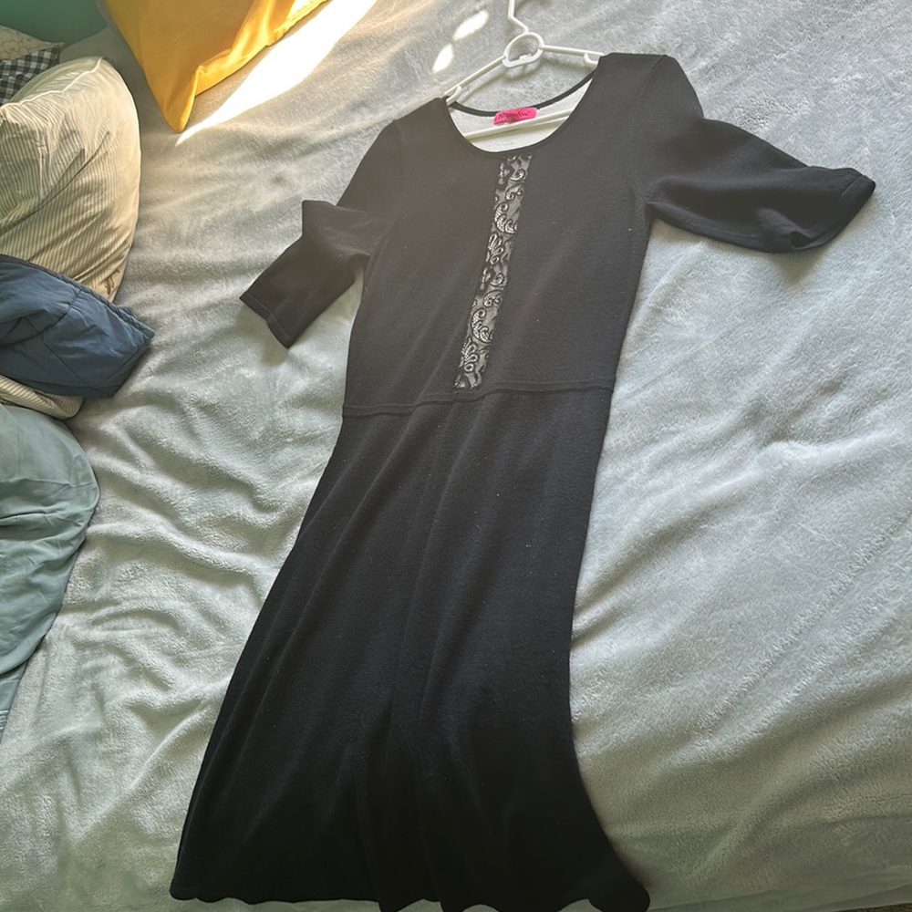 Knee-length, light-weight black dress. Minimally worn. Soft cotton material.